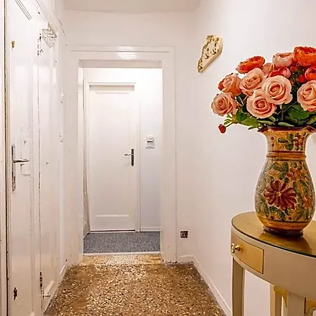 Lejlighedshotel San Luca Flats