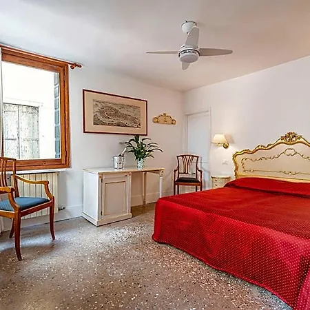 Апарт-отель San Luca Flats 4*